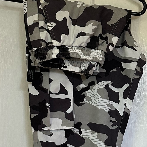 PUMA XTG TRAIL CARGO AOP PANTS CASTLEROCK CAMO Sz. M - Picture 7 of 8